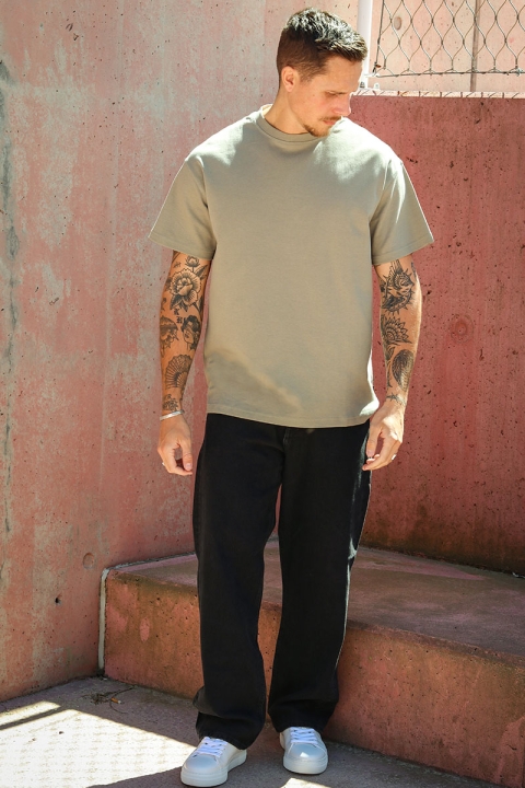 Solid Danton Box Fit Tee Vetiver