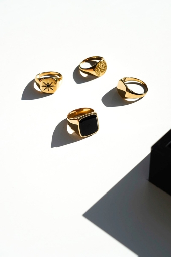 Oversize Black Onyx Anneau Gold